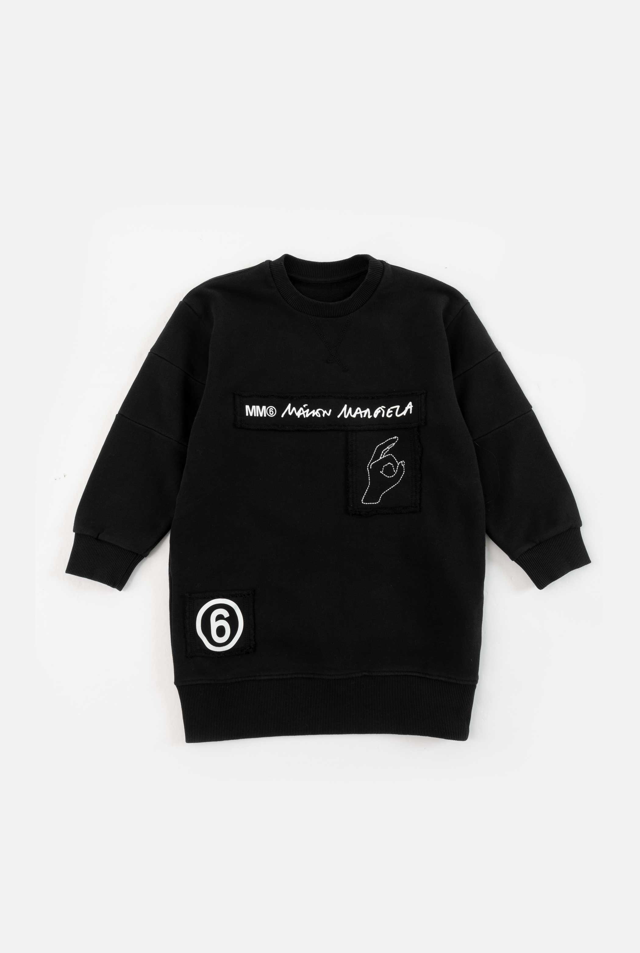 Dress on a sweatshirt with logo and pockets