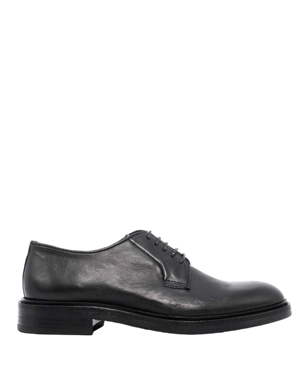 LACED SHOES WITH LACES