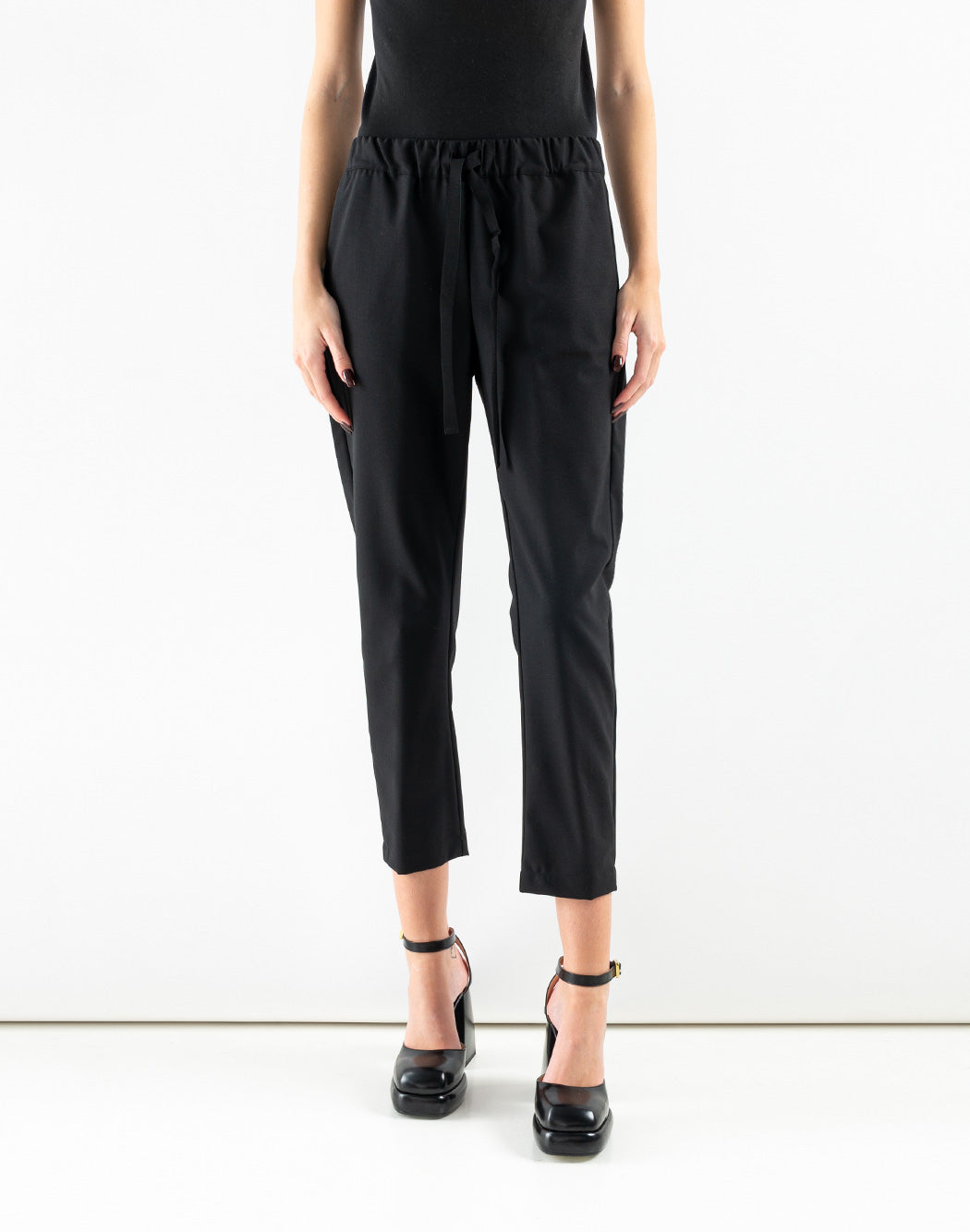 High -waisted crop trousers