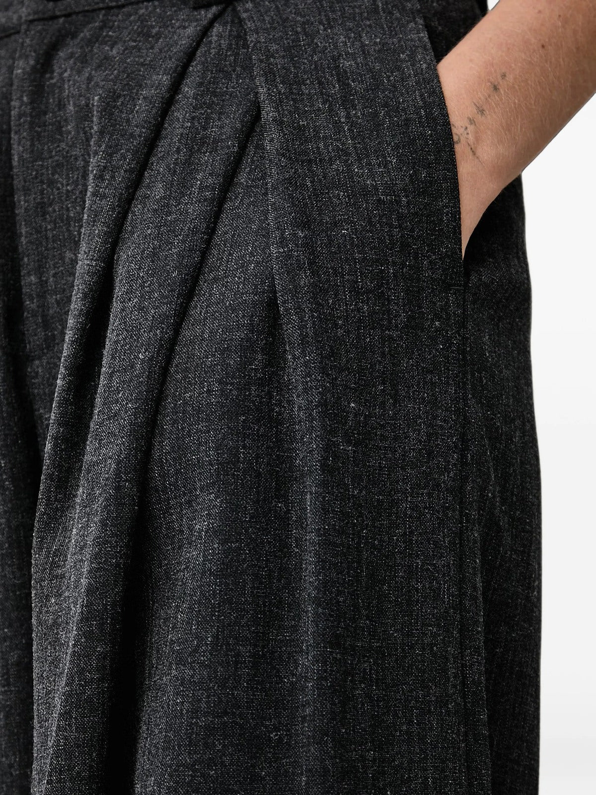 Eleh Pantaloni cropped da Donna Eleh, colore Grigio Grigio