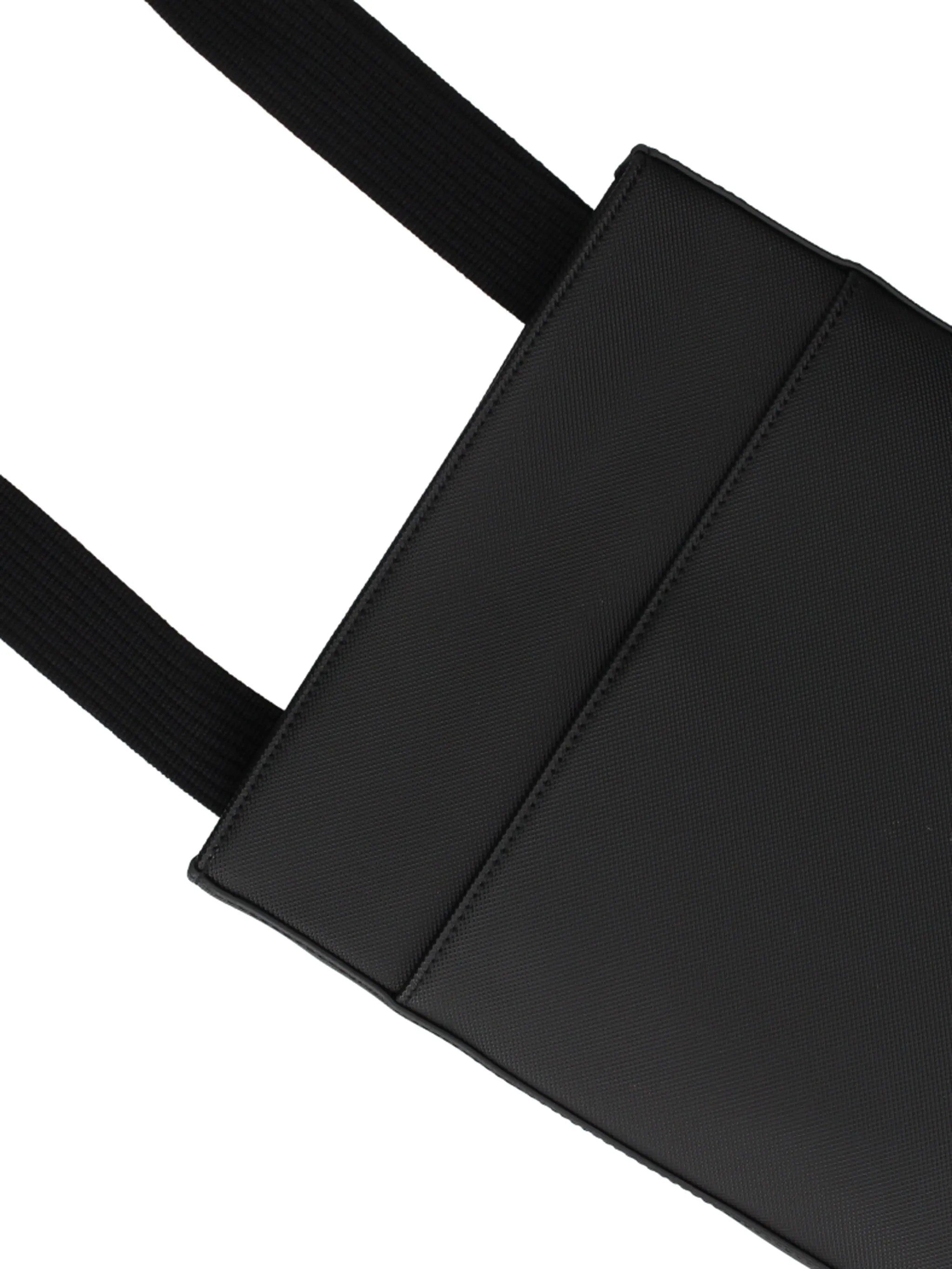 Lacoste Nero
