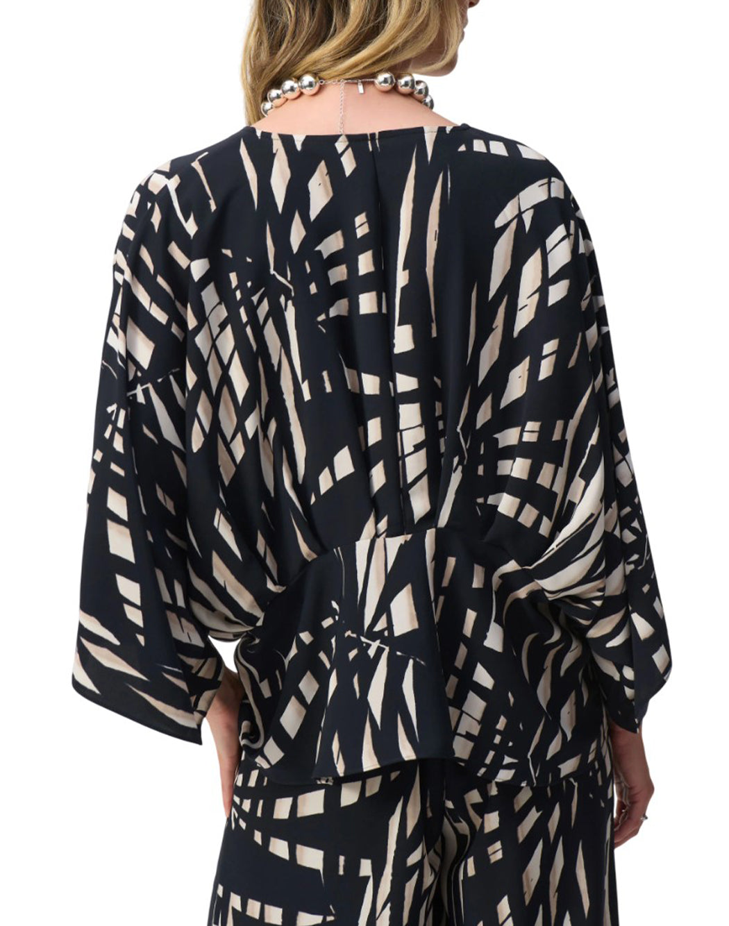 Joseph Ribkoff TOP PEPLO CON MANICHE A KIMONO Nero