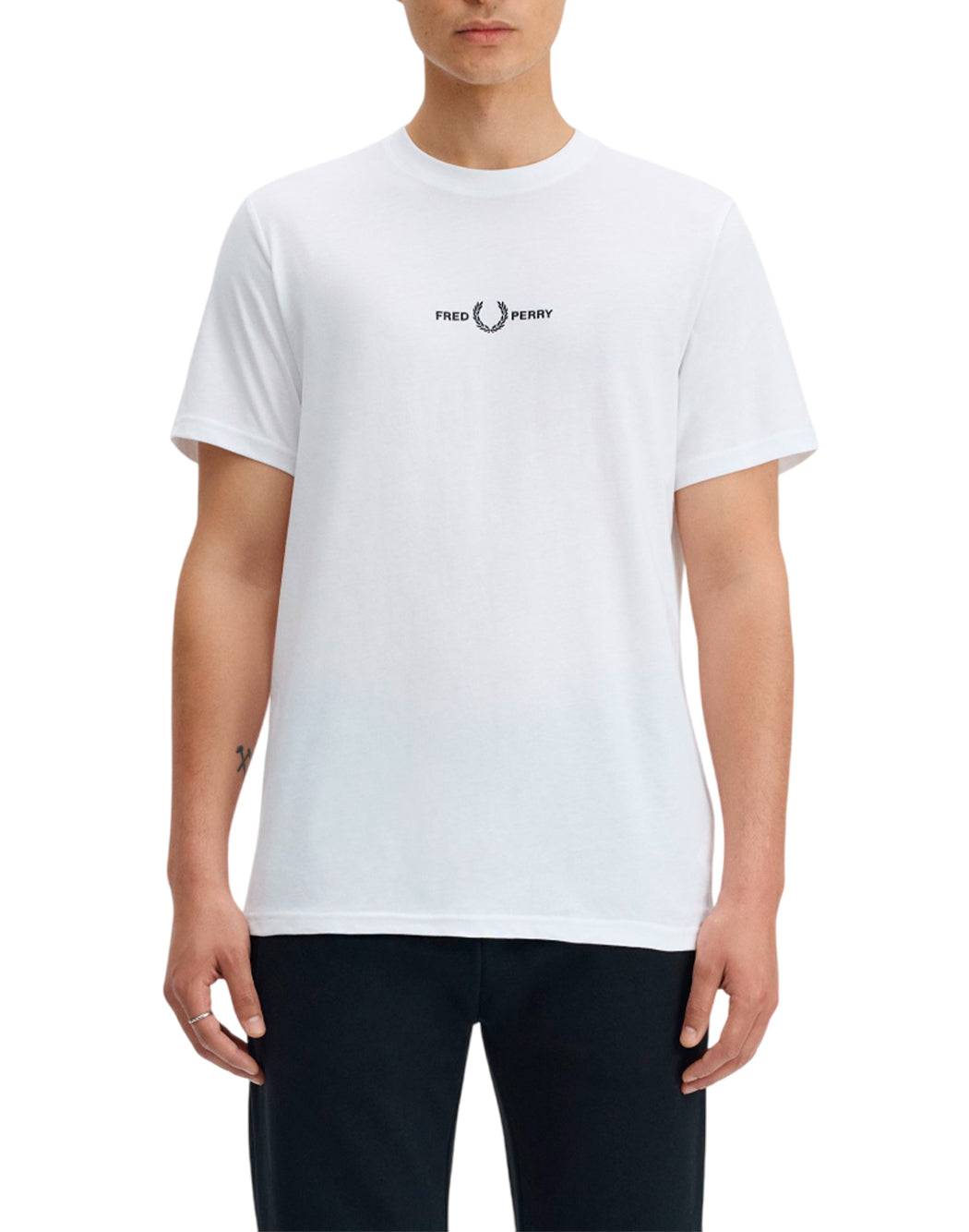 Fred Perry T SHIRT CON RICAMO GRAFICO Bianco