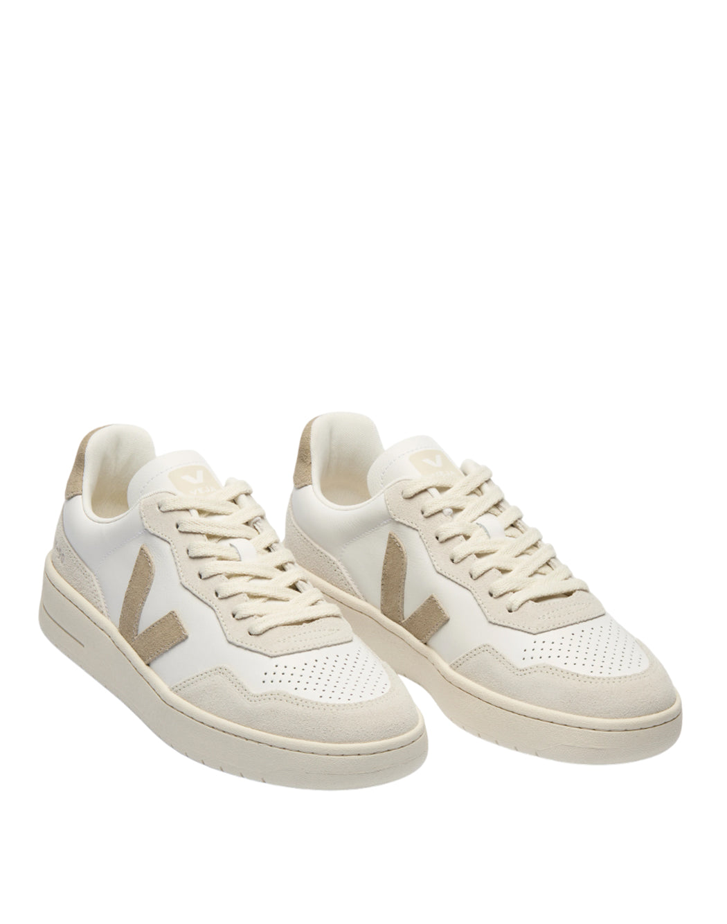 "Veja SNEAKERS "V-90" Neutro"