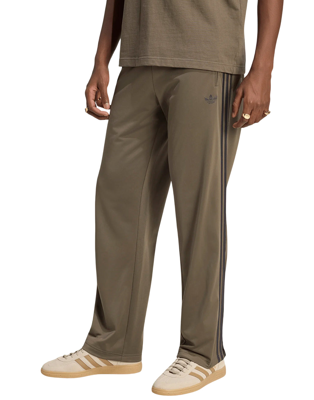 Adidas  Marrone