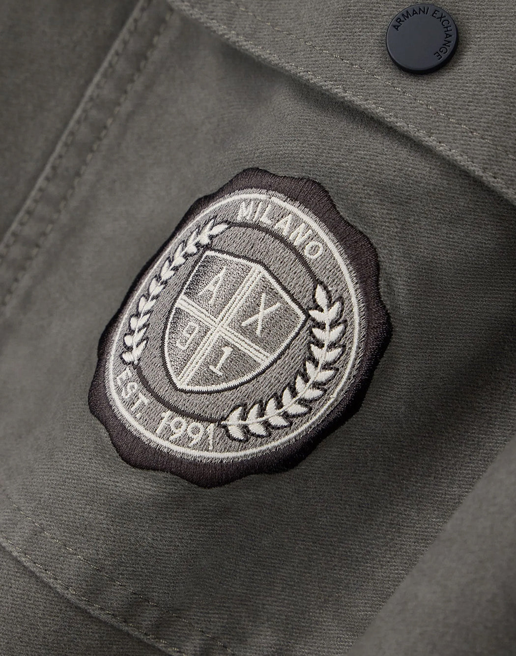 Armani Exchange  Marrone