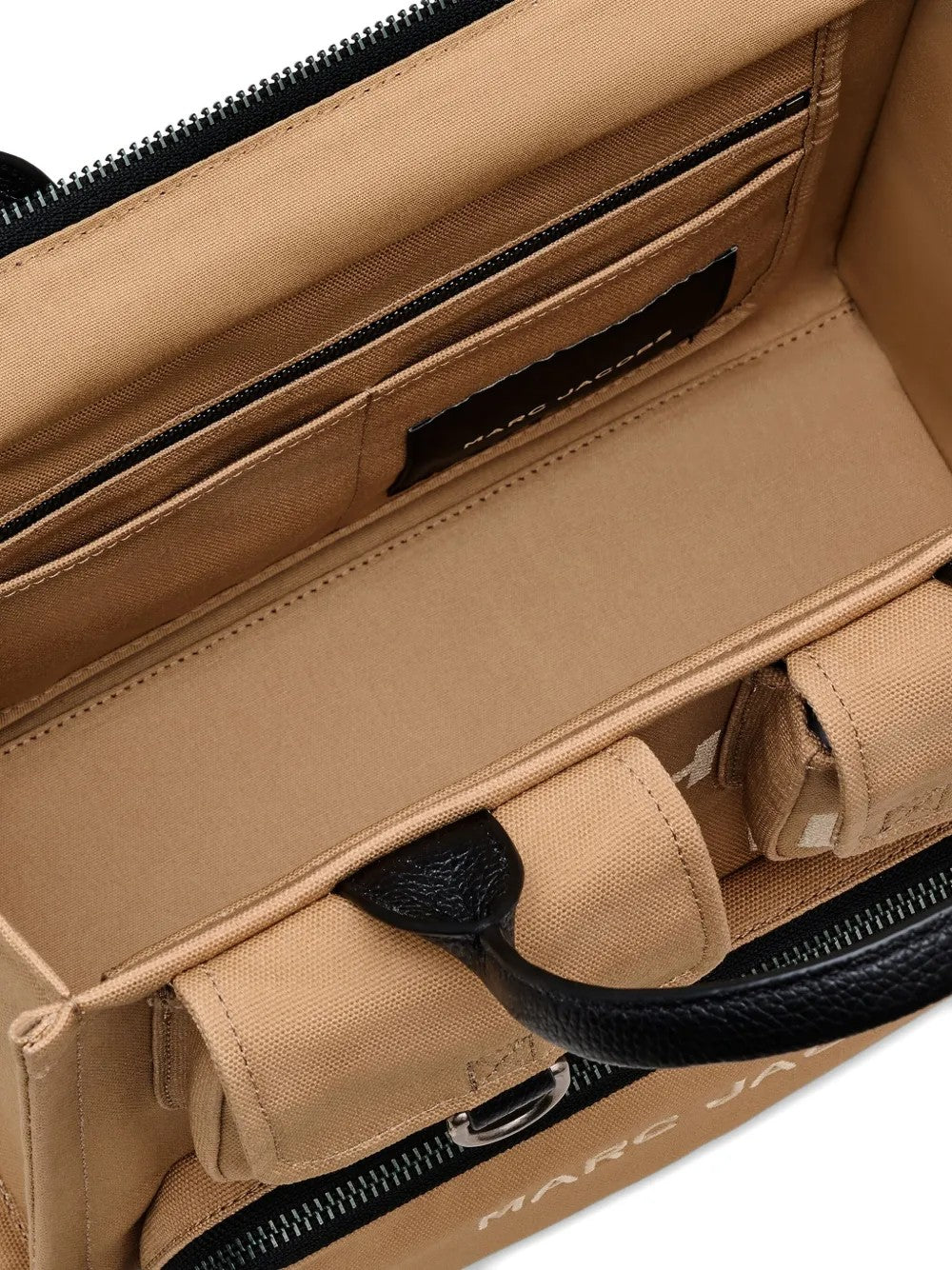 Marc Jacobs  Marrone