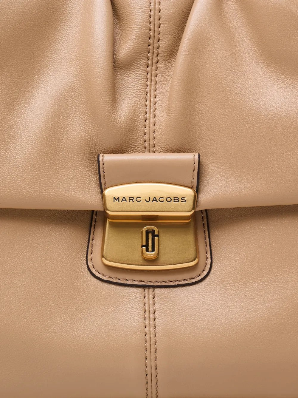 Marc Jacobs  Marrone