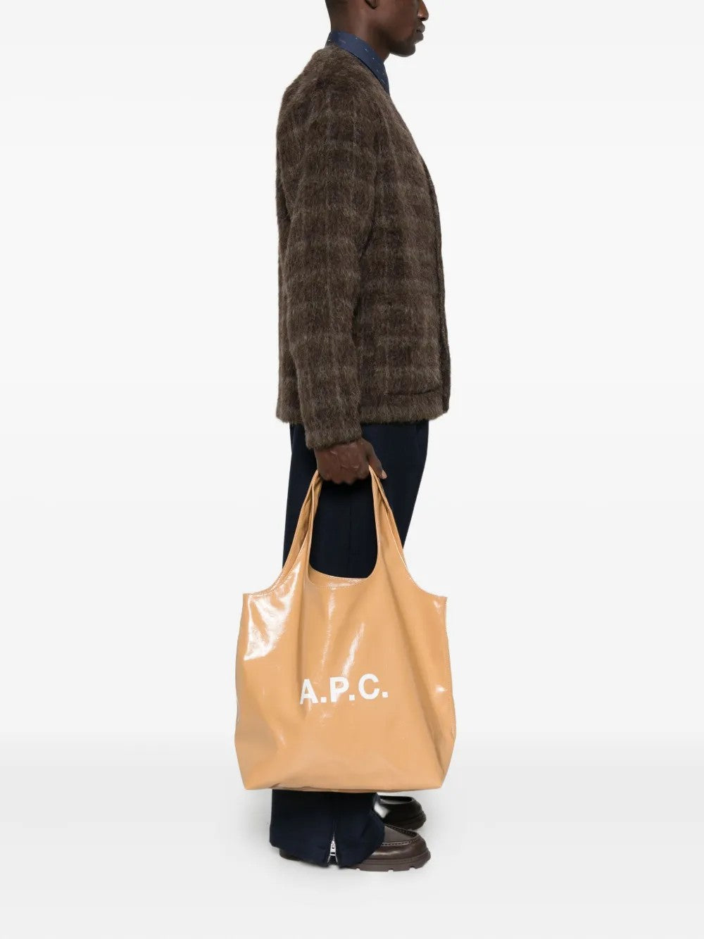 A.p.c.  Neutro