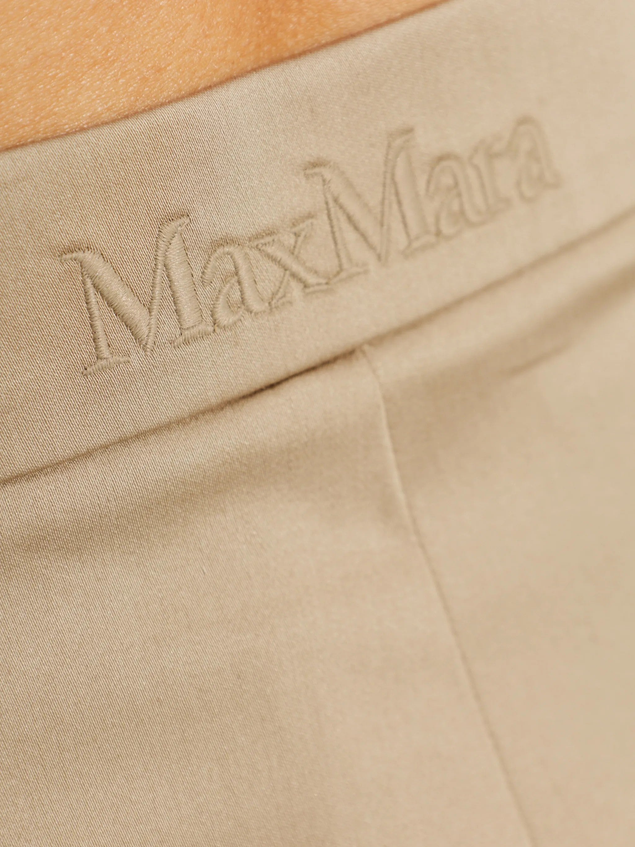 Max Mara Neutral