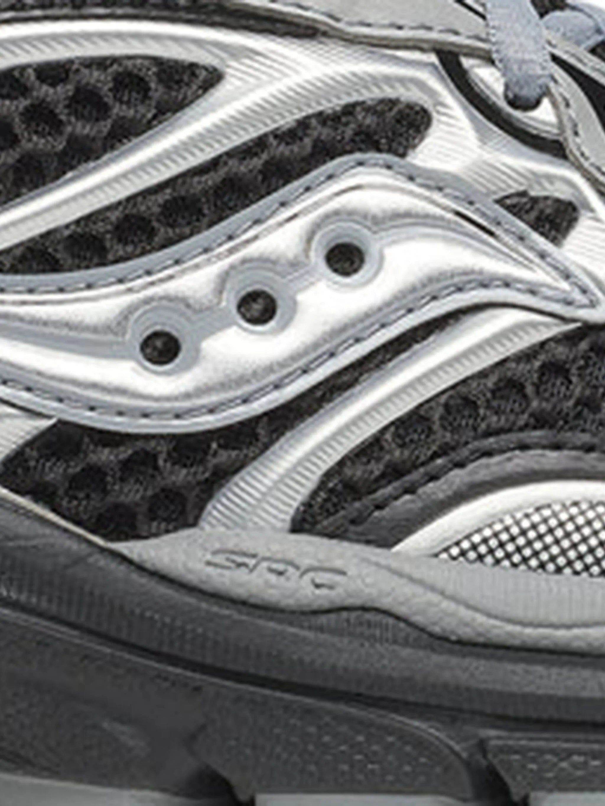 Saucony SNEAKERS SAUCONY PROGRID OMNI 9 OG BLACK/SILVER – S70739-13 Nero